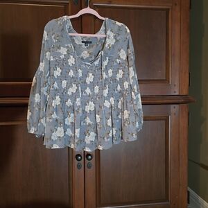 American Eagle Outfitters Floral Blouse in Blue and White